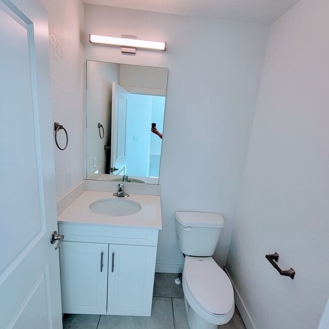 Building Photo - Phenomenal GORGEOUS HOME!!