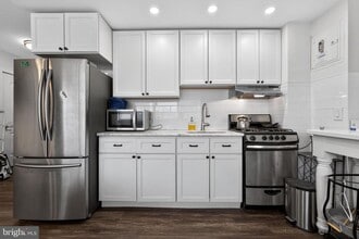 Building Photo - 2101 Chestnut St