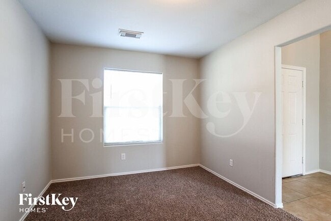 Building Photo - 402 Mystic Trail Loop