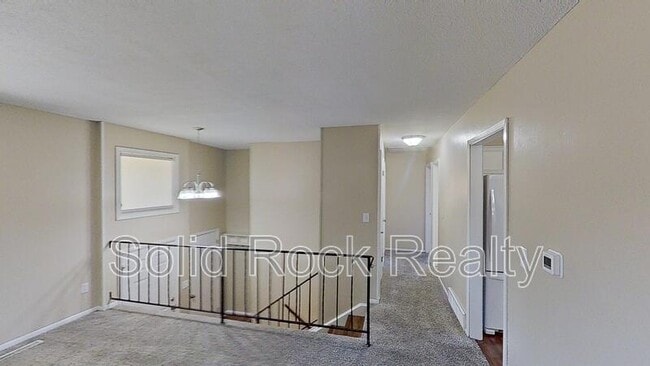 Building Photo - 6505 Wicklow Cir E