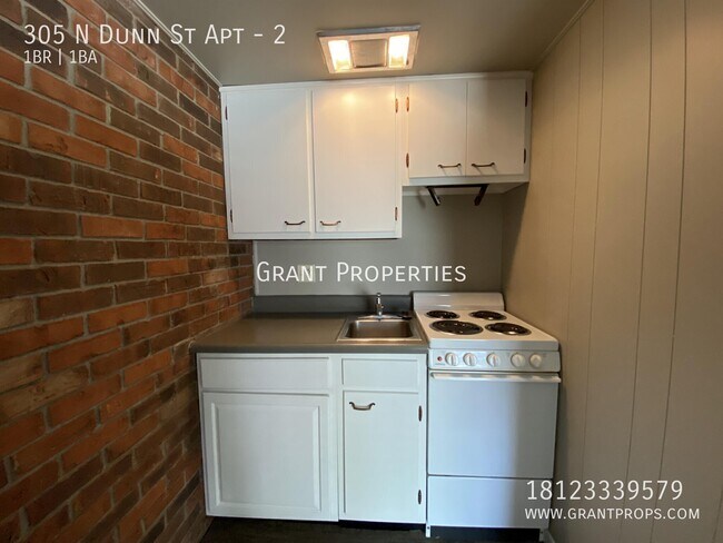 Building Photo - 305 N Dunn St
