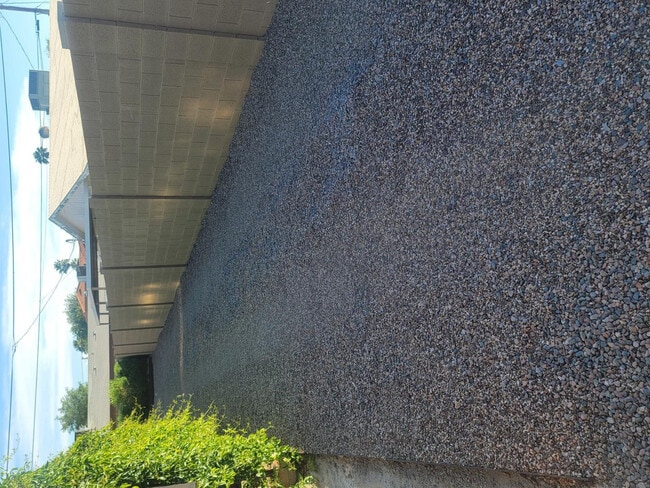 Building Photo - 4819 E Cambridge Ave