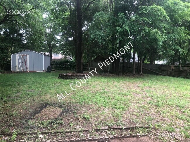 Building Photo - 10009 Rockwood Rd