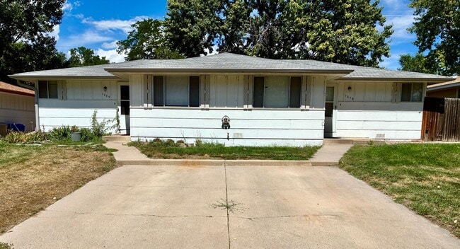 Building Photo - 1083 Winona Dr