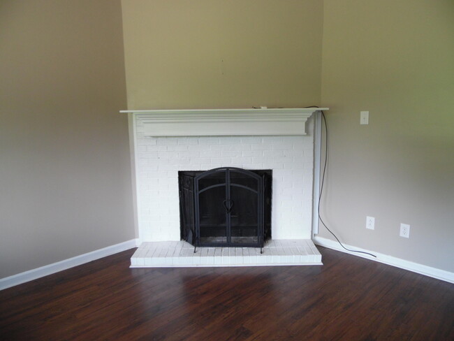 Building Photo - 904 Wyndham Hills Dr
