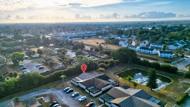 Building Photo - 4782 Sunny Palm Cir