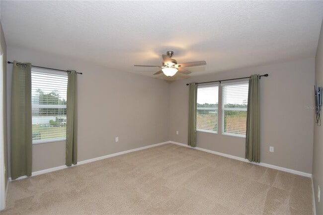 Building Photo - 207 Redbud Rd