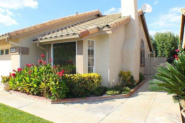 Building Photo - Beautiful Sun Lakes Country Club Home – 55...