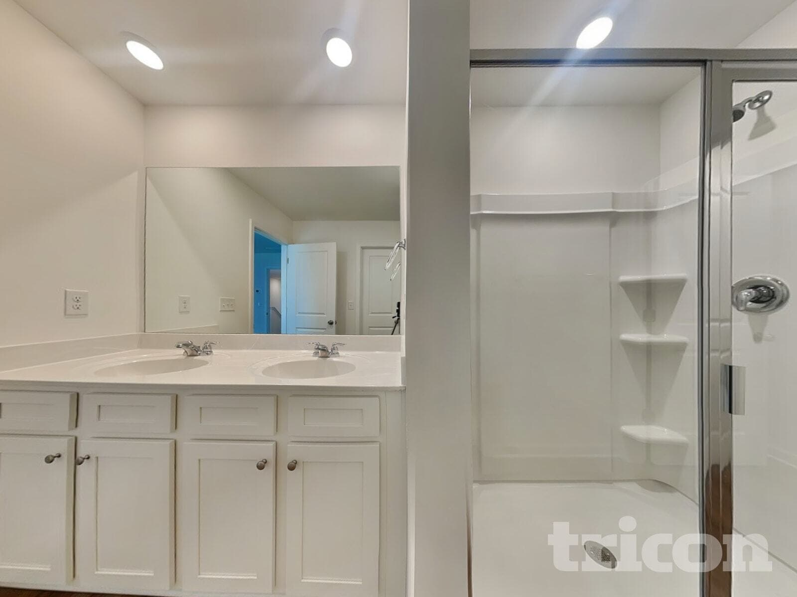 Building Photo - 2464 Lennox Rd SE