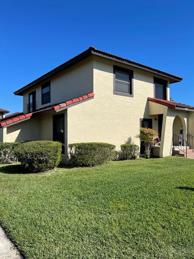 Building Photo - Limited Time Offer – Sign a lease on or be...