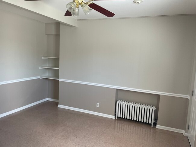 Building Photo - 714 Broadway Ave