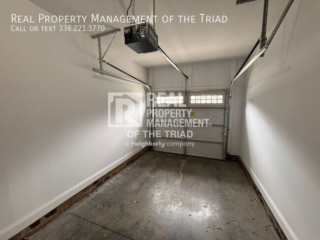 Building Photo - 4994 Wyngate Village Dr