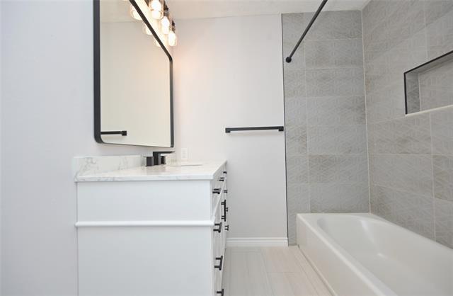 Building Photo - 378 Westview Terrace