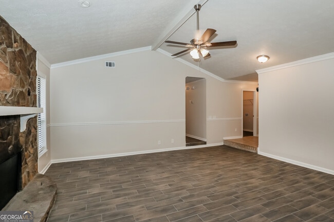 Building Photo - 125 Whitney Way