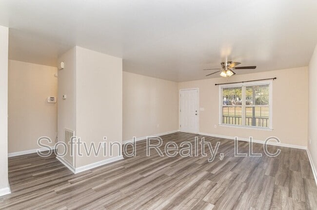 Building Photo - 1519 Elmwood Ave