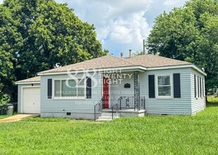 Building Photo - '4015 SE 27th Street