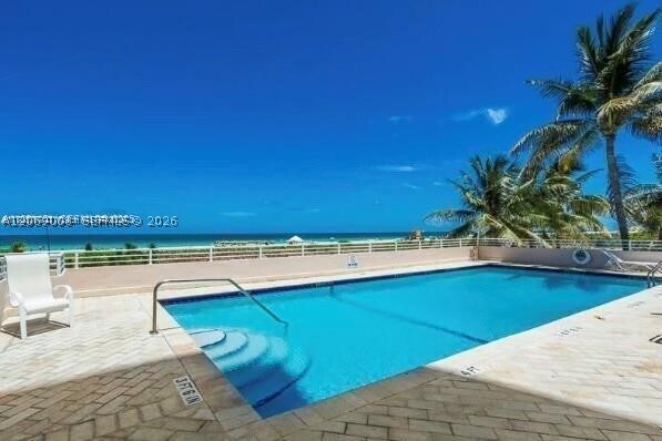 Building Photo - 345 Ocean 616