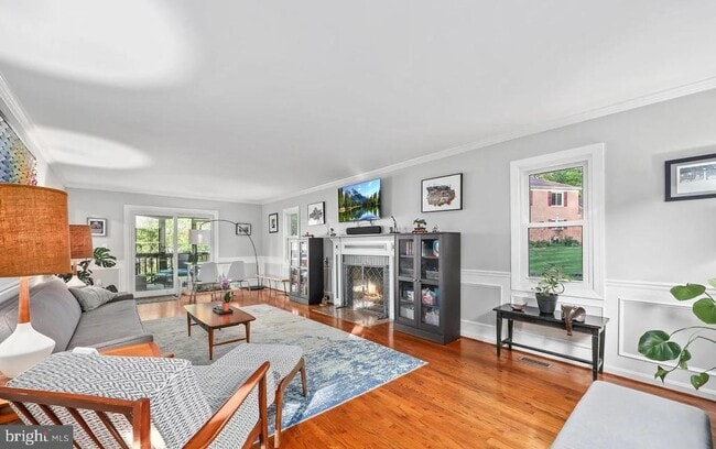 Building Photo - 18505 Cabin Rd