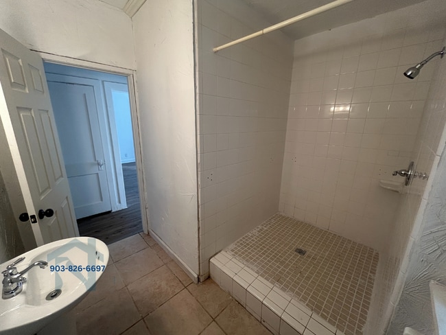 Building Photo - 502 Jefferson Pl