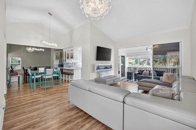 Building Photo - 2121 S Ocean Blvd