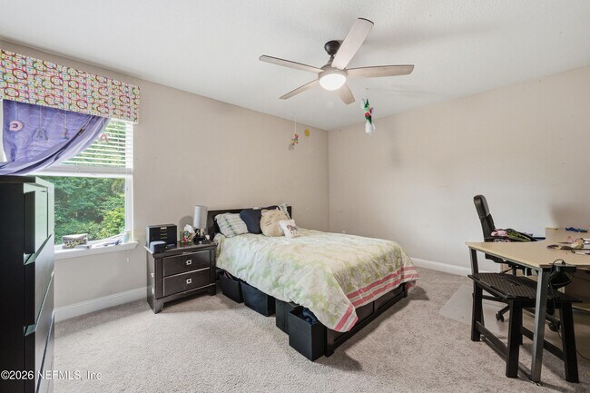 Building Photo - 705 W Kings College Dr