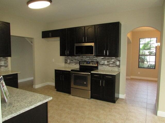 Building Photo - 1709 SW Catalonia St