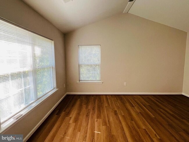 Building Photo - 7300 Rocky Creek Dr