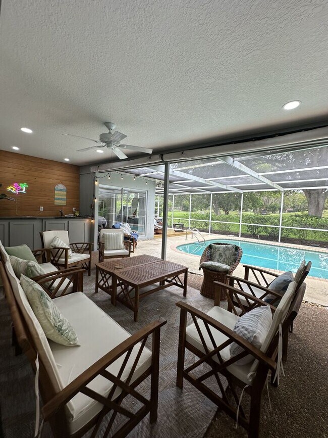 Building Photo - 2780 Landmark Dr