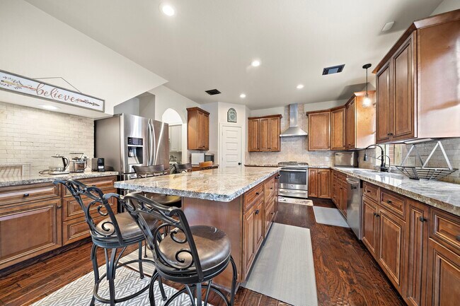 Building Photo - 22634 Cascade Springs Dr
