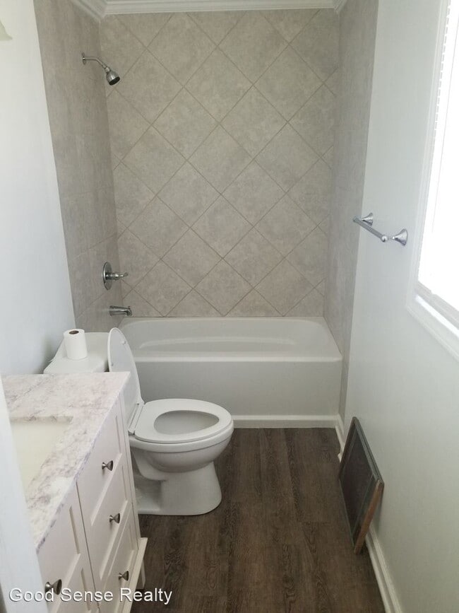 Building Photo - 3 br, 2 bath House - 1785 Edgefield Road