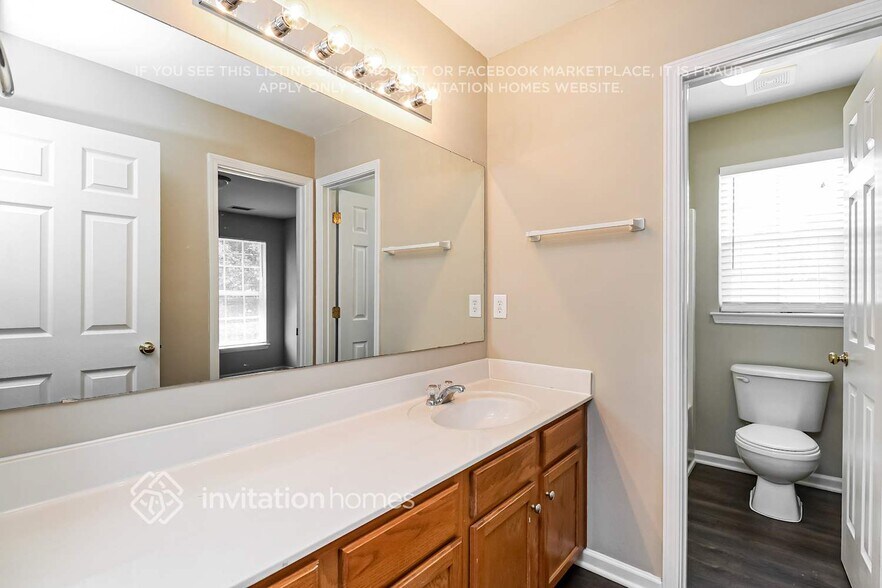 Building Photo - 1552 Summit Ridge Ln