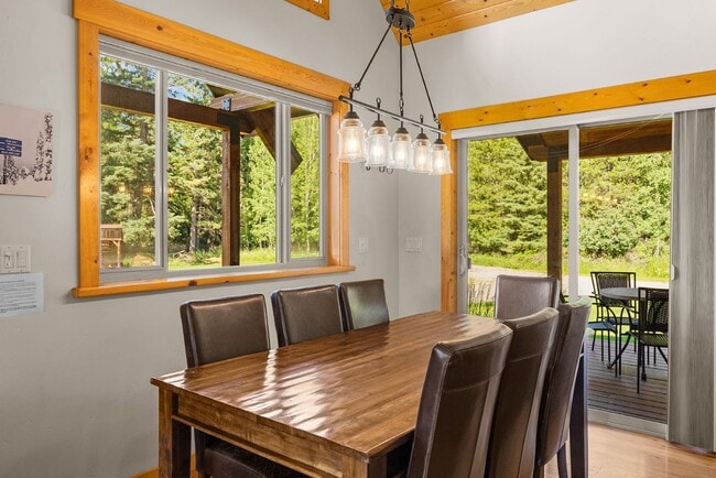 Building Photo - Luxury A-Frame Cabin in Columbia Falls — N...