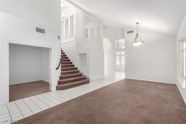 Building Photo - 2412 Shady Vista Dr