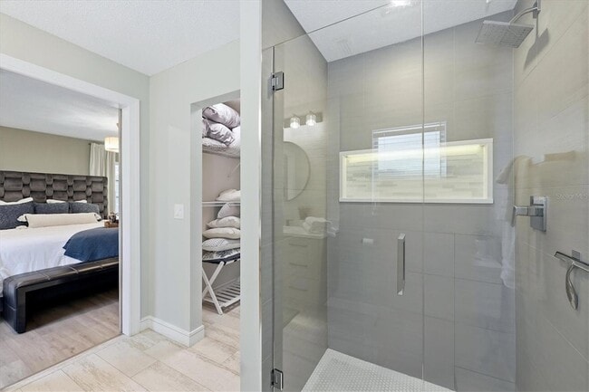 Building Photo - 2428 Whippoorwill Cir