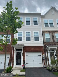 Building Photo - 2732 Wessex Cir