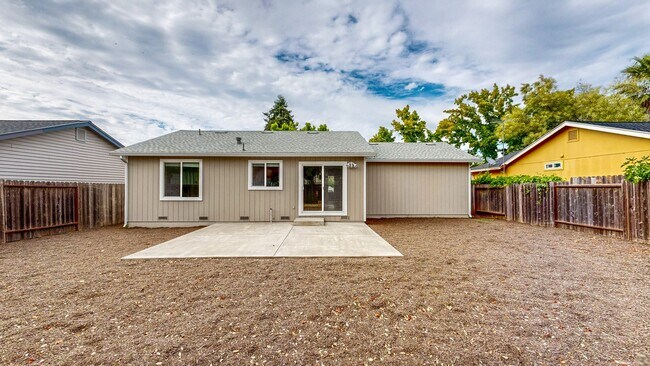 Building Photo - Bright 2 Bedroom, 1 Bathroom Single Family Home! Attached 2 Car Garage and Landscaping Included!