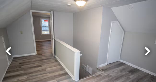 Building Photo - 13617 Sprecher Ave