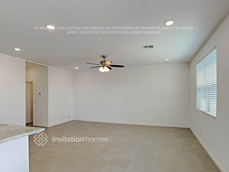 Building Photo - 40471 W Sunland Dr