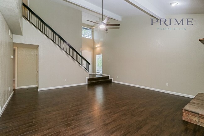 Building Photo - Beautiful two story Condo