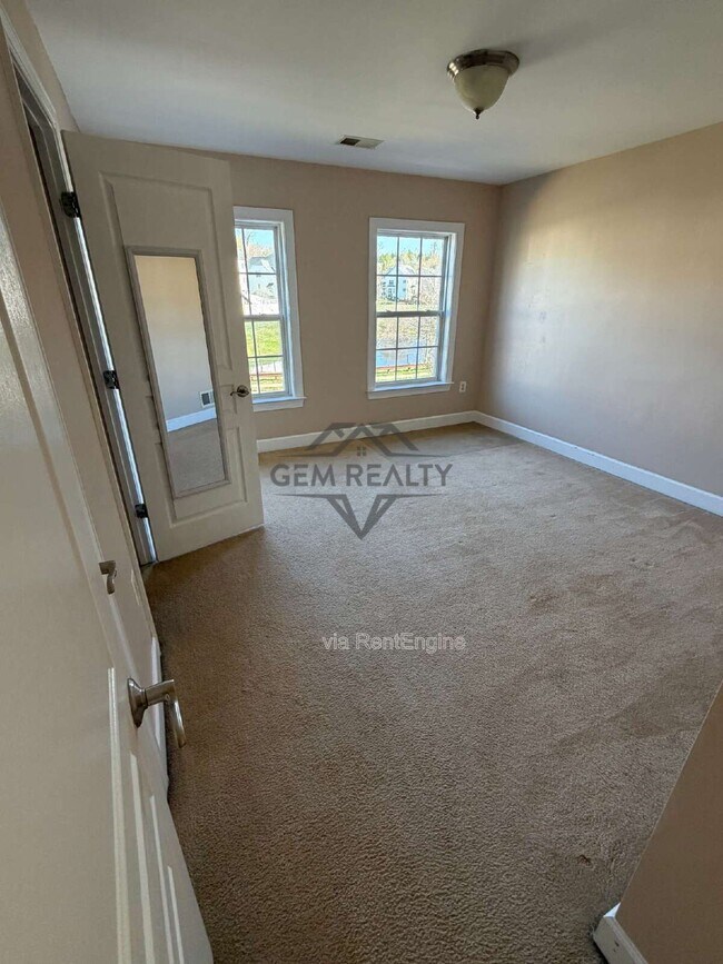 Building Photo - 3675 Expedition Dr