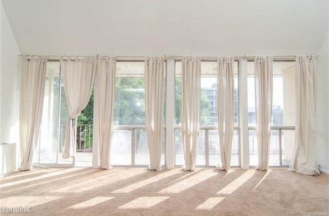 Building Photo - 1965 Orleans St