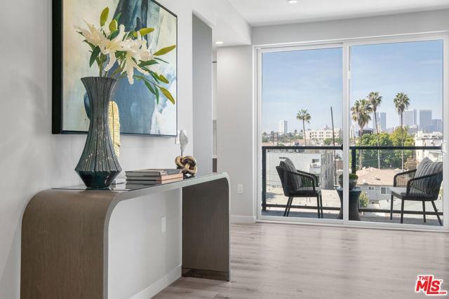 Primary Photo - 1226 S Bedford St