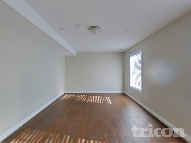 Building Photo - 1202 Addison Ct