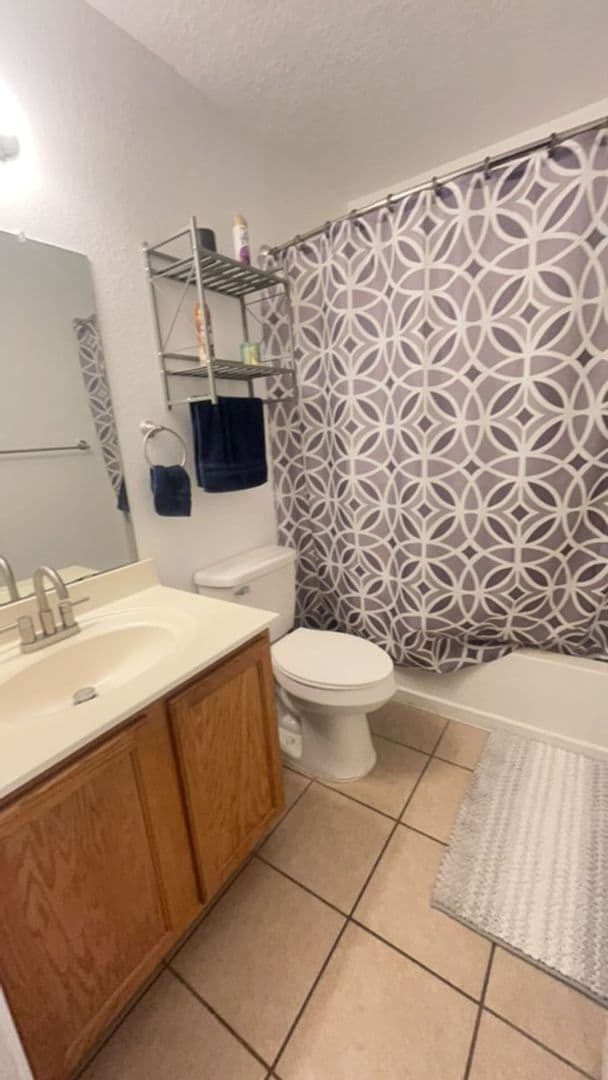 Building Photo - COMING SOON! Charming 2 Bedroom 2 Bathroom...