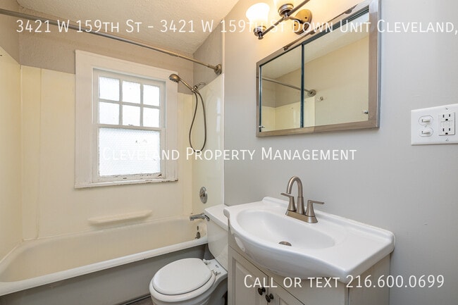 Building Photo - 3421 W 159th St