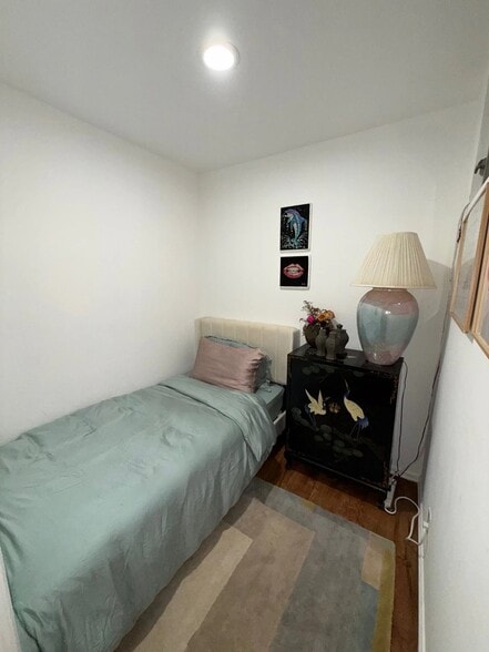 Building Photo - 1541 Hayworth Ave