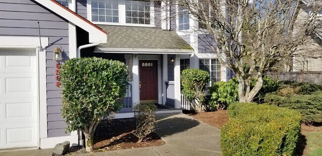 Building Photo - Refreshed and Move in ready 04/20/2026 - 4 bedrooms in Lacey - North Thurston School district.