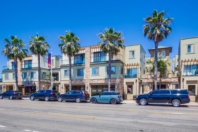 Building Photo - Steps From The Beach w/ All Utilities Included Available Jan - May 2025