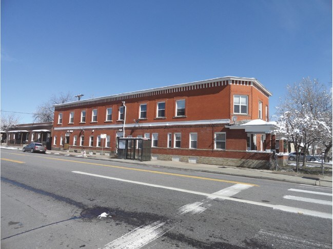 Primary Photo - Williams Street