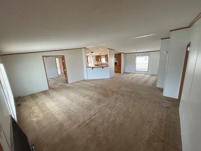 Building Photo - 901 S Walnut St